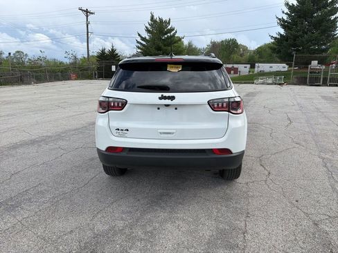 Used 2023 Jeep Compass Altitude image 6