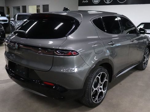 Used 2024 Alfa Romeo Tonale Ti image 5
