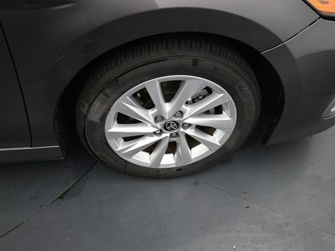Used 2024 Toyota Camry LE FWD image 11