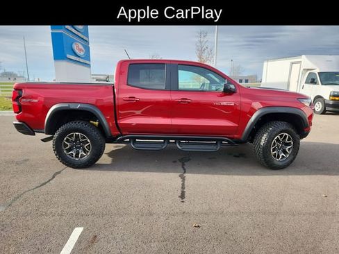 Used 2024 Chevrolet Colorado ZR2 w/ Technology Package image 10