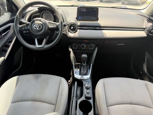 Used 2020 Toyota Yaris LE FWD image 15
