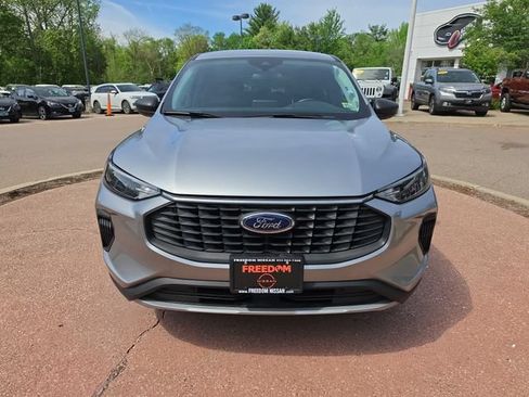 Used 2024 Ford Escape Active AWD/4WD image 8