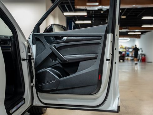 Used 2021 Audi SQ5 Prestige w/ Prestige Package image 56