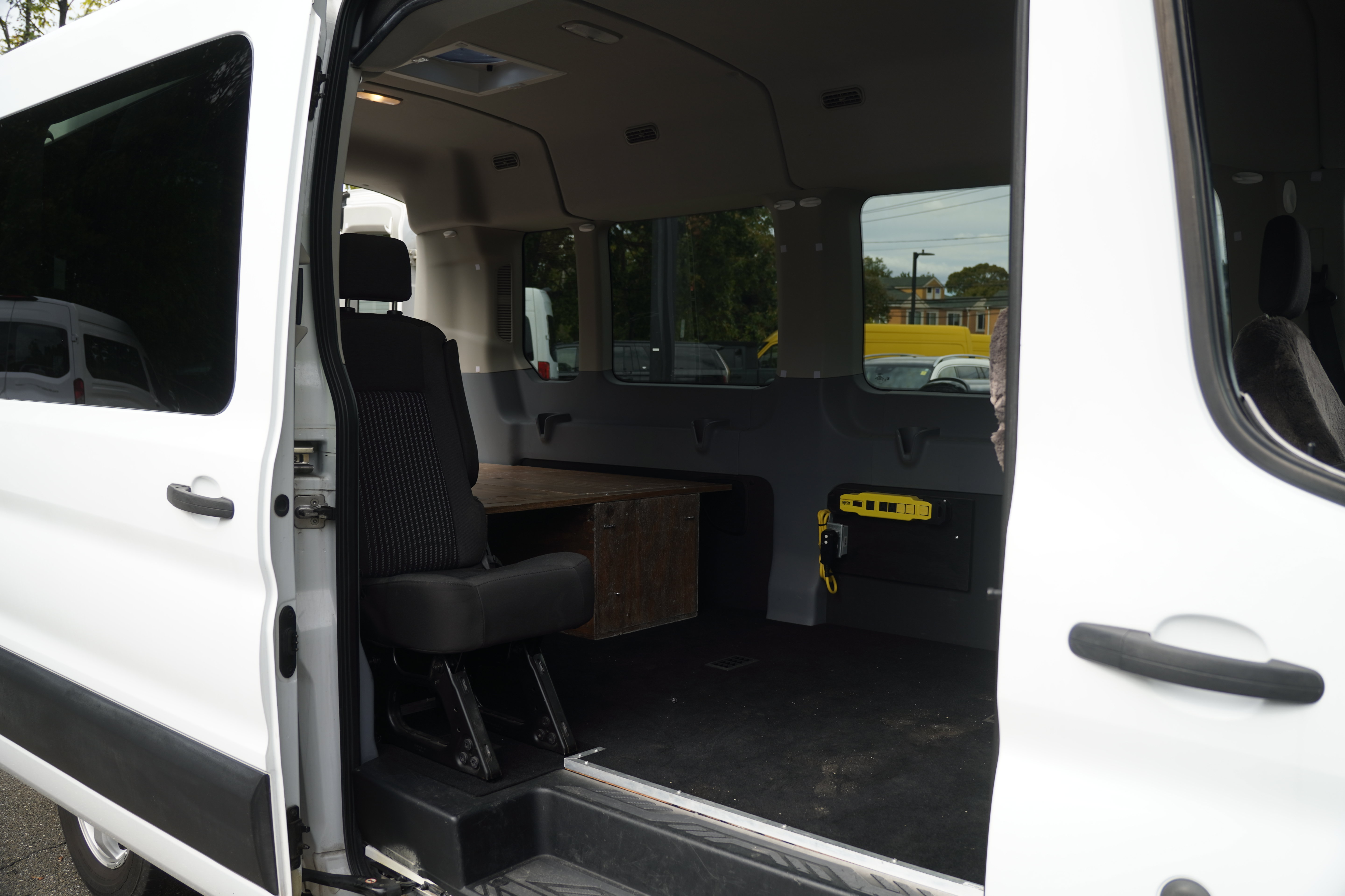 Used 2019 Ford Transit 350 XLT RWD image 16