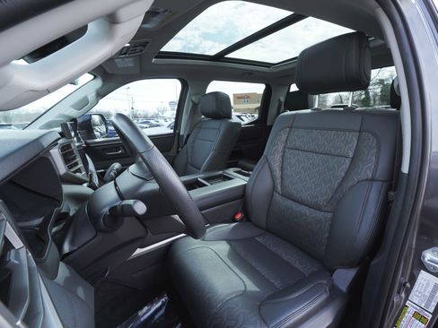 Used 2024 Toyota Tundra Limited image 35