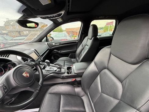 Used 2014 Porsche Cayenne S AWD/4WD image 10