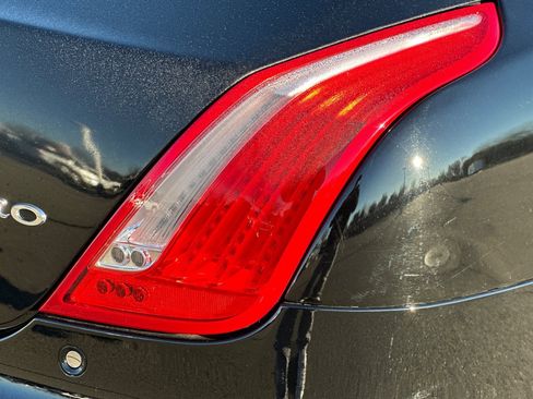 Used 2015 Jaguar XJ L Portfolio image 51