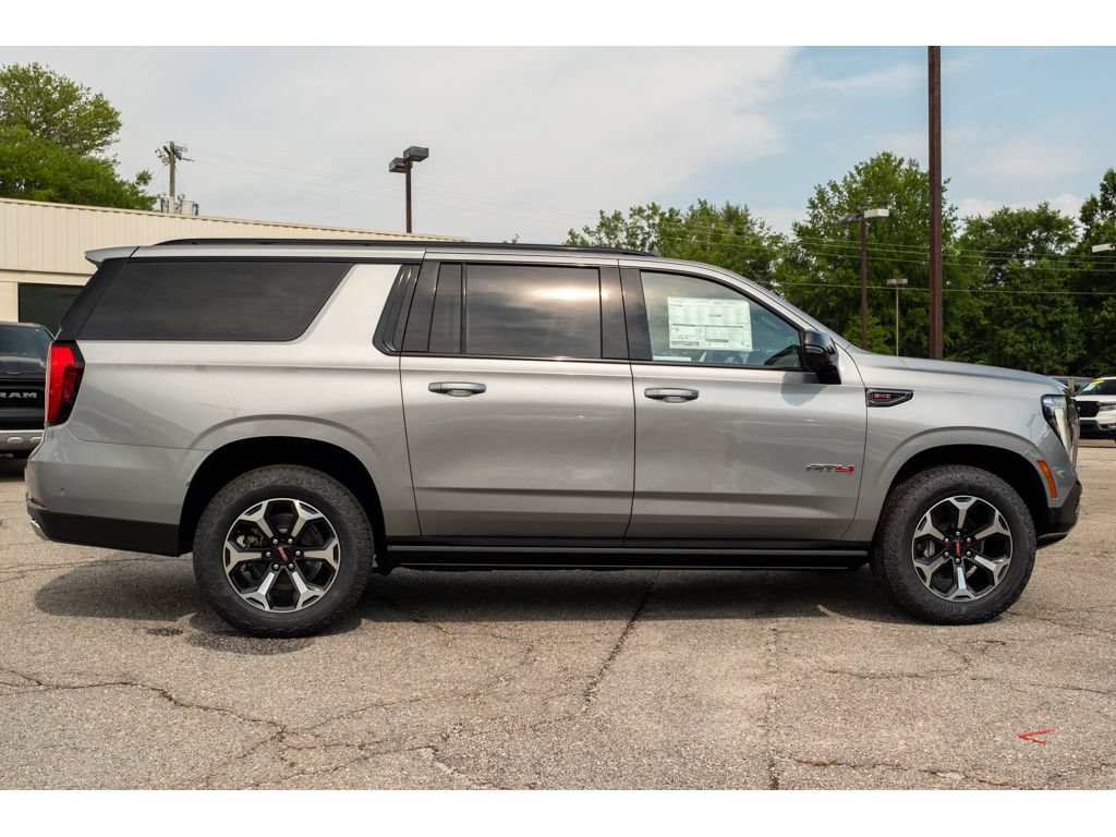 New 2026 GMC Yukon XL AT4 w/ AT4 Premium Plus Package AWD/4WD image 9