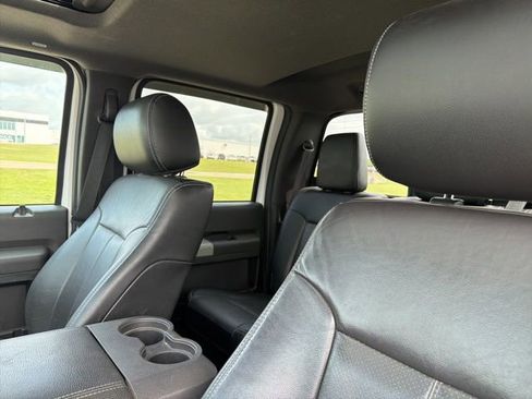 Used 2015 Ford F250 Lariat w/ Lariat Ultimate Package AWD/4WD image 16