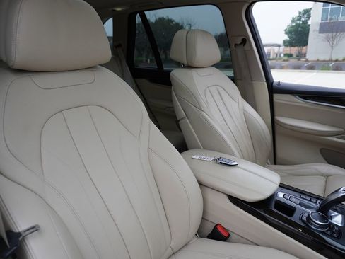 Used 2015 BMW X5 xDrive50i image 18