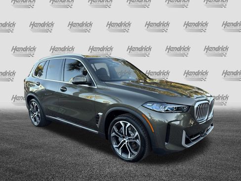 Used 2026 BMW X5 xDrive50e AWD/4WD image 2