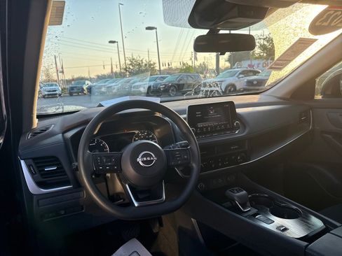 Certified 2023 Nissan Rogue S image 10