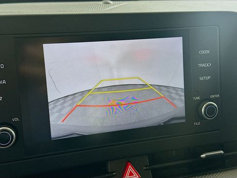 Used 2025 Kia Sportage LX image 22