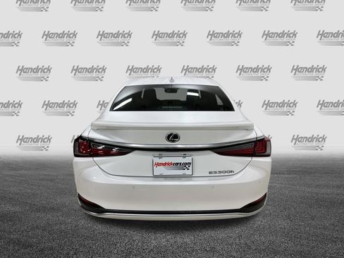 Used 2023 Lexus ES 300h w/ Premium Package image 9