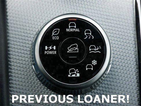 Used 2025 Mitsubishi Outlander SEL image 25