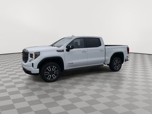 Used 2024 GMC Sierra 1500 AT4 w/ Technology Package image 3