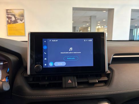 Used 2025 Toyota RAV4 LE image 21