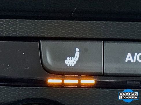 Used 2025 Volkswagen Taos S image 19