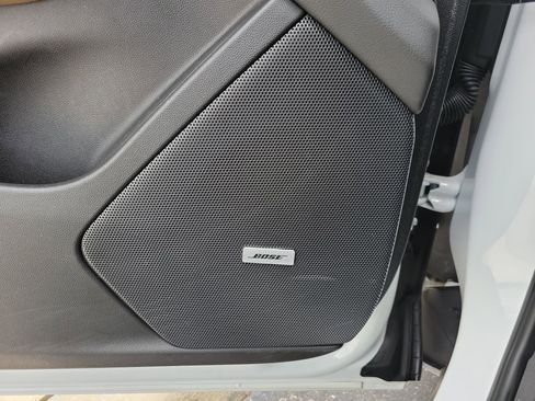 Used 2023 Cadillac XT6 Premium Luxury w/ Platinum Package AWD/4WD image 18