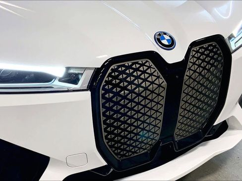 Certified 2023 BMW iX xDrive50 w/ Premium Package image 32