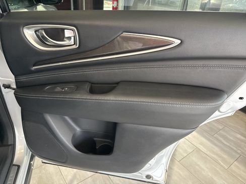 Used 2016 INFINITI QX60 AWD w/ Premium Package image 38