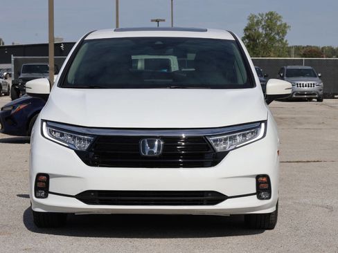 Used 2023 Honda Odyssey EX-L image 2