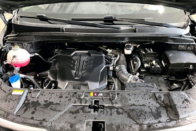 Used 2023 Kia Carnival EX FWD image 30