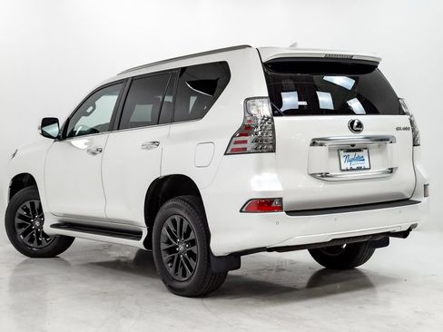 Used 2023 Lexus GX 460 Premium w/ Premium Package AWD/4WD image 32