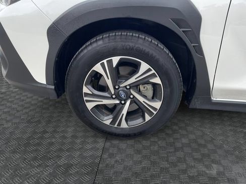 Used 2026 Subaru Crosstrek 2.5i Premium AWD/4WD image 14