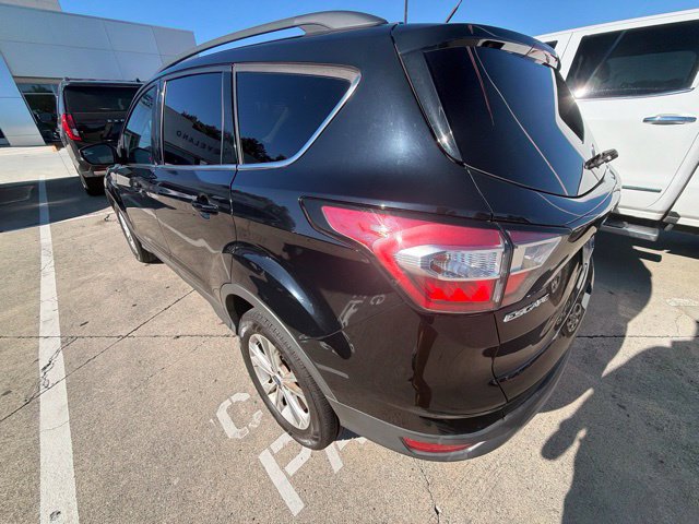 Used 2018 Ford Escape SE FWD image 12