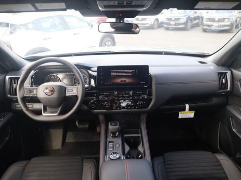 New 2026 Nissan Pathfinder Rock Creek w/ Rock Creek Premium Package AWD/4WD image 7