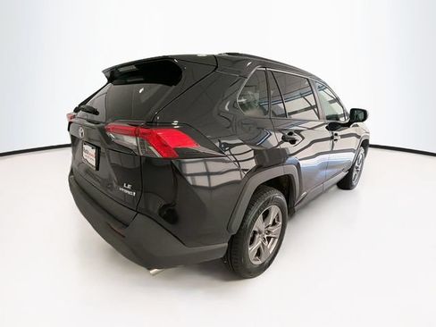 Certified 2023 Toyota RAV4 LE AWD/4WD image 7