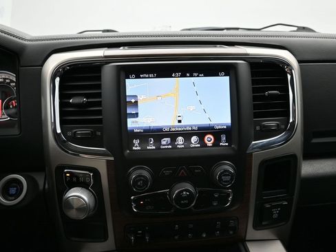 Used 2017 RAM 1500 Laramie w/ Convenience Group image 17
