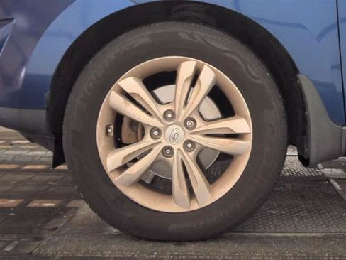 Used 2012 Hyundai Tucson GLS FWD image 9