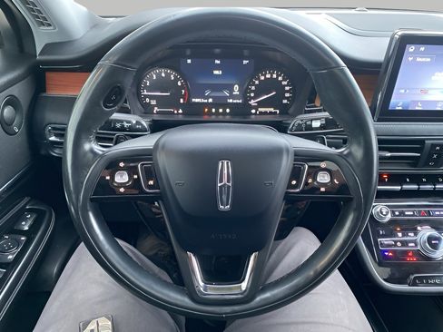 Used 2020 Lincoln Corsair Reserve image 12