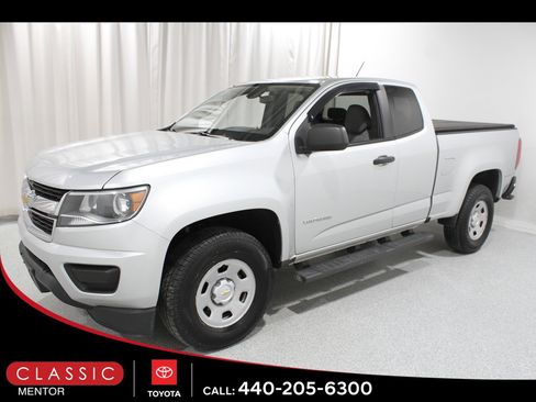 Used 2017 Chevrolet Colorado W/T w/ WT Convenience Package image 3