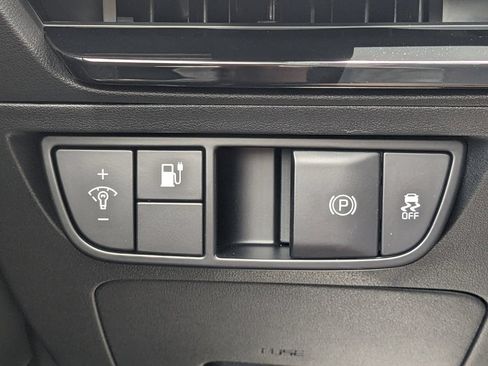 New 2025 Kia EV6 Light RWD image 31