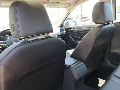 Used 2024 Volkswagen Jetta SE FWD image 23