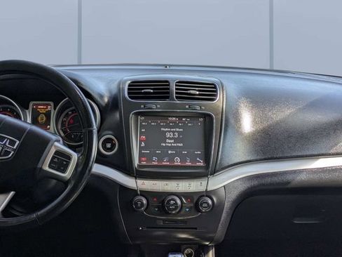 Used 2019 Dodge Journey GT FWD image 17