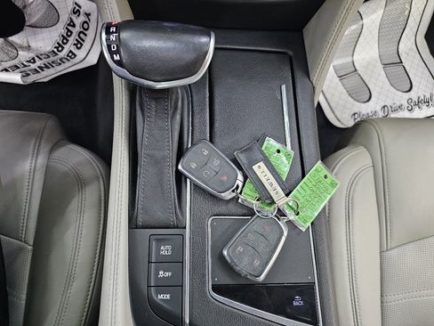 Used 2017 Cadillac CT6 Premium Luxury w/ Comfort Package image 36