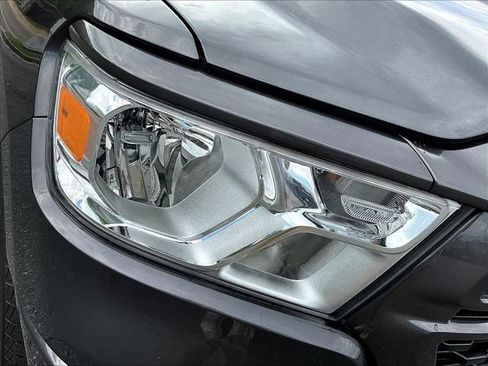 Used 2023 RAM 1500 Big Horn AWD/4WD image 34