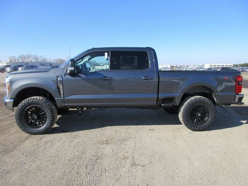 New 2026 Ford F250 XLT w/ XLT Premium Package image 9