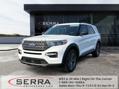 Used 2021 Ford Explorer XLT w/ Equipment Group 202A AWD/4WD image 1