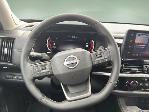 New 2026 Nissan Pathfinder Platinum AWD/4WD image 9