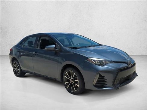 Certified 2019 Toyota Corolla SE FWD image 3