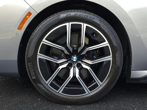 Used 2023 BMW i7 xDrive60 AWD/4WD image 82