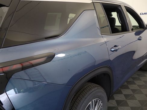 New 2026 Chevrolet Traverse LT w/ Driver Confidence Package FWD image 7