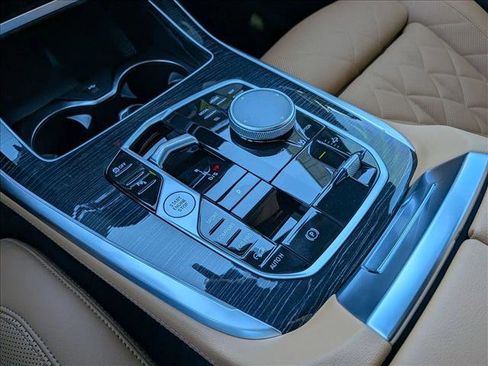 New 2026 BMW X7 xDrive40i w/ M Sport Package image 15