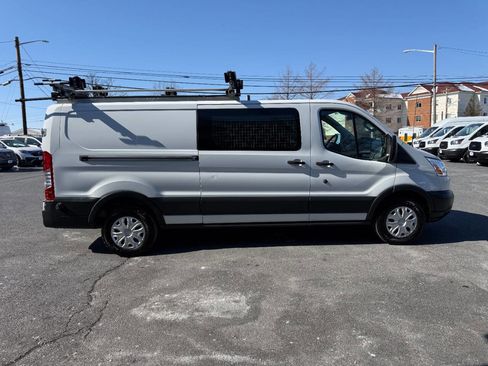 Used 2018 Ford Transit 250 148 Low Roof w/ Exterior Upgrade Package image 34