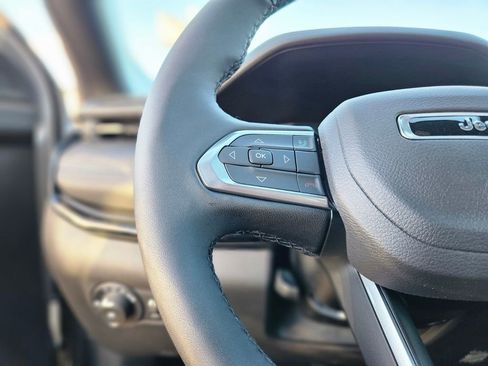 New 2026 Jeep Compass Limited image 22